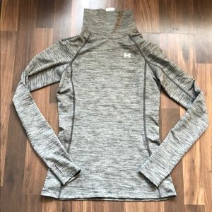 Long sleeve turtle neck fitted shirt